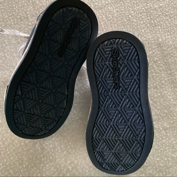 Skechers Sneakers - Picture 9 of 11